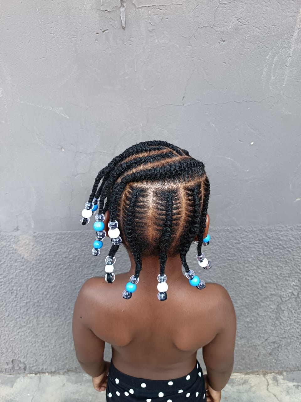 Aquila Hair Image 18