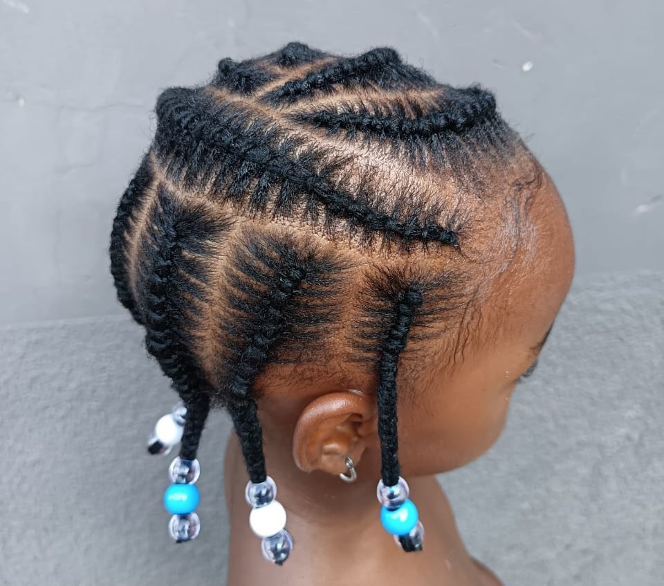 Aquila Hair Image 20